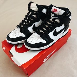 Nike Panda Dunks - Black & White Women’s 7.5